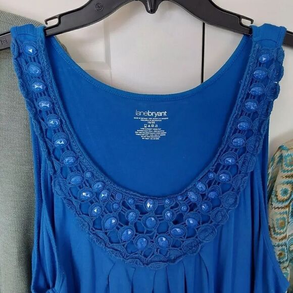 Three Top Bundle Size 18- 20 & Size 18 - Picture 5 of 12